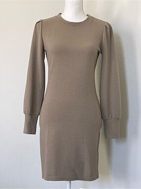 BB Dakota by Steve Madden Taupe Long-Sleeve Ribbed Knit Dress